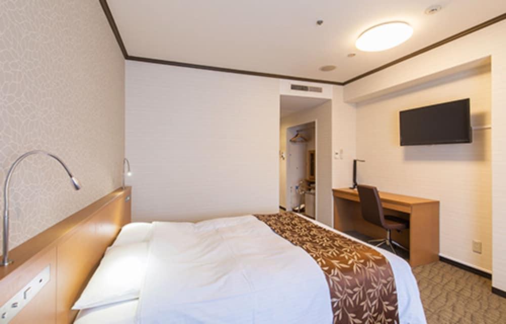 Garden Palace Hotel 3*